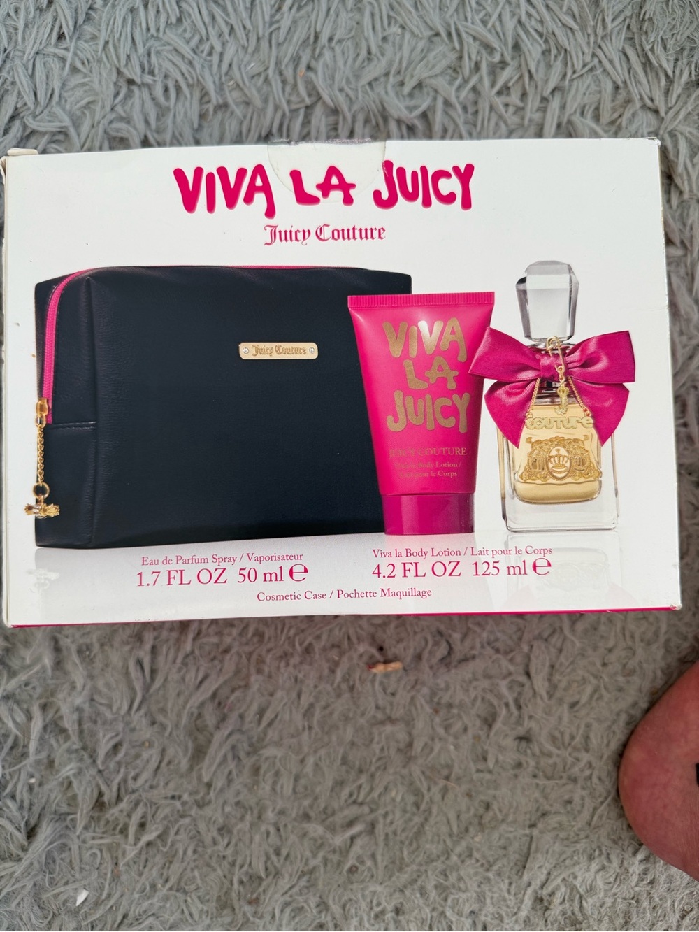 Juicy Couture Viva La Juicy Gift Set with Hot Pink Lotion & Black Cosmetic Case
